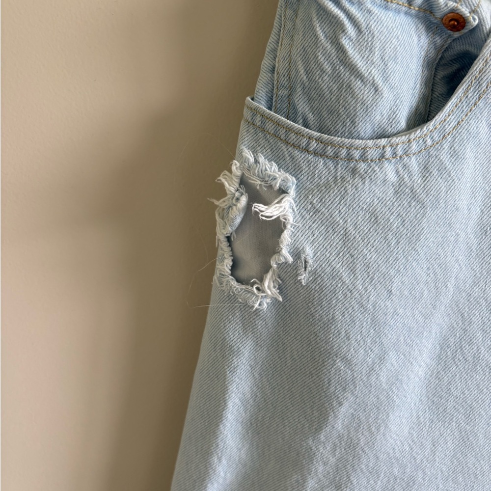 Levi’s Ribcage Straight Jean - Picture 4 of 8
